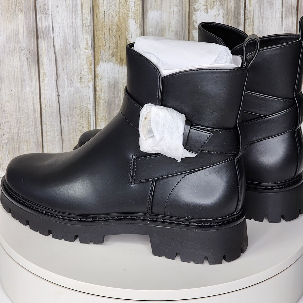 NEW - Giani Bernini Women's Jaynaa Memory Foam Lug Sole Ankle Booties - Size 6 M - Picture 6 of 12
